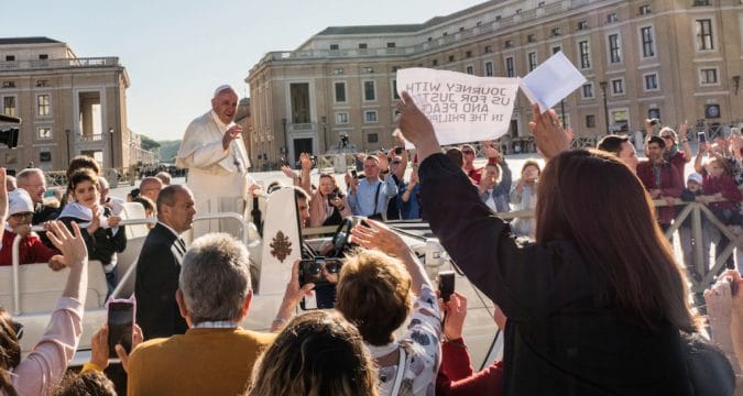 Grieving Filipino mothers seek support from Pope Francis
