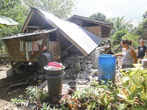 Philippine bishops appeal for help for quake victims