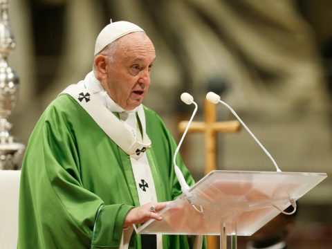 Make disciples for Christ not yourself pope says