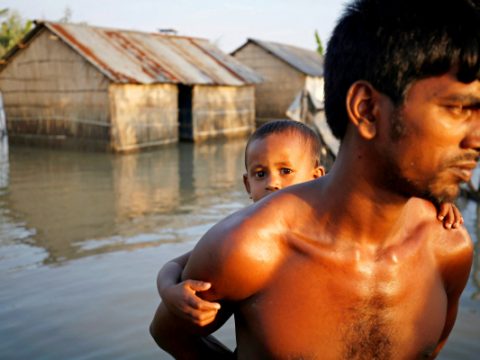 Bangladesh rushes aid to victims of deadly cyclone