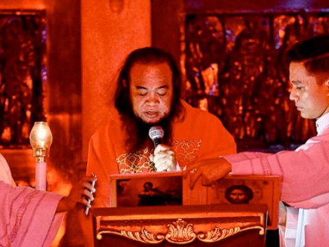 Other Christian Churches join Red Wednesday event in the Philippines