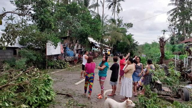Pope prays for victims of typhoon Phanfone