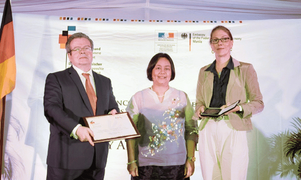 Filipino activist receives Franco-German human rights award
