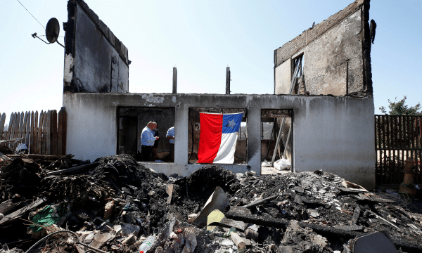 Christmas fires gut homes in Chile