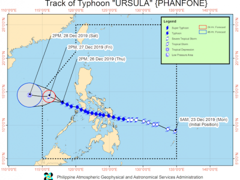 Typhoon barrels through central Philippines at Christmas
