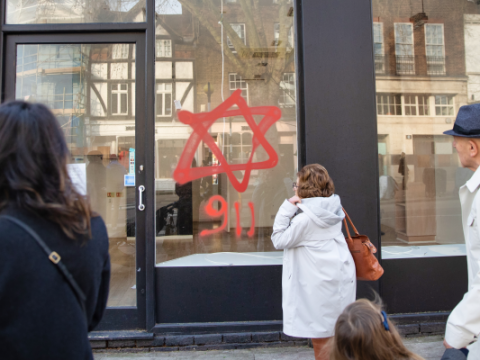 Cardinal condemns anti-Semitic graffiti