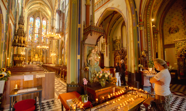 As Dutch parishes close some quit going to church