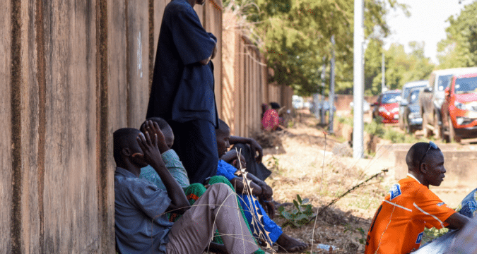 Attacks continue in Burkina Faso as hundreds of thousands flee