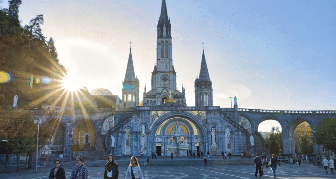 Shrine of Lourdes to close temporarily