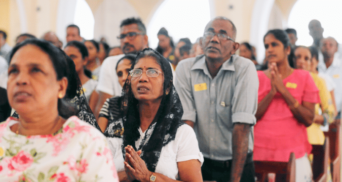 Sri Lanka imposes curfew to tackle Covid-19
