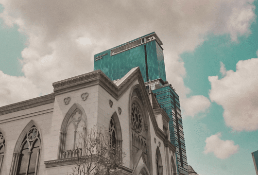 Malaysia suspends liturgies, Singapore calls off the resumption of Masses