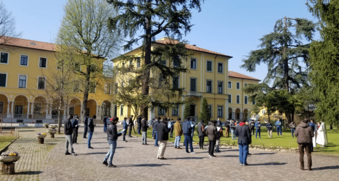 The solidarity of Chinese friends with Italians in the time of Covid-19