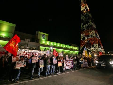 Philippine bishops decry shutdown of broadcasting network