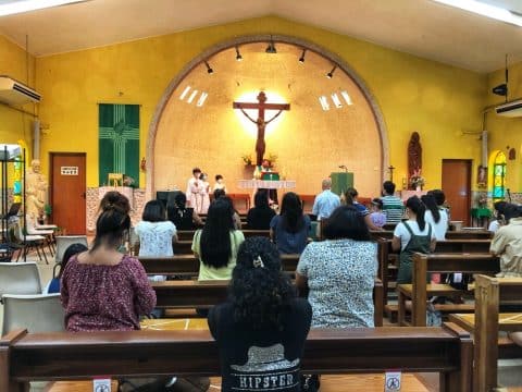 Mass at St. Vincent’s, Hang Hau