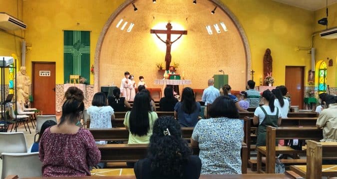 Mass at St. Vincent’s, Hang Hau