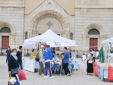 Cathedral loses land as China pushes small businesses