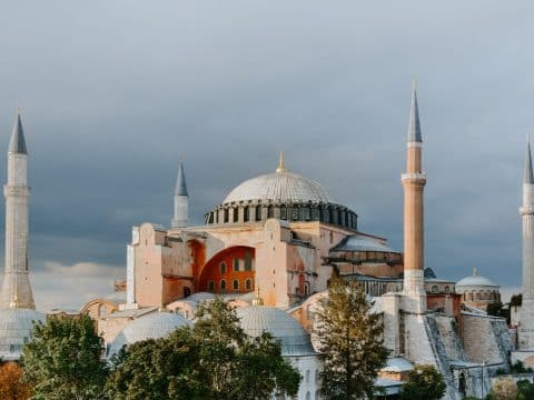 Plans afoot to turn Hagia Sophia into a mosque again
