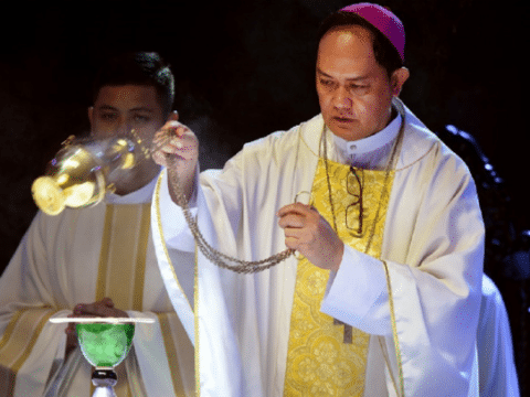 Bishop calls for volunteers to help with Covid-19 care