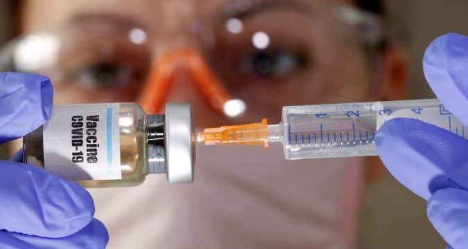WHO leader supports pope’s call for fair, global access to vaccine
