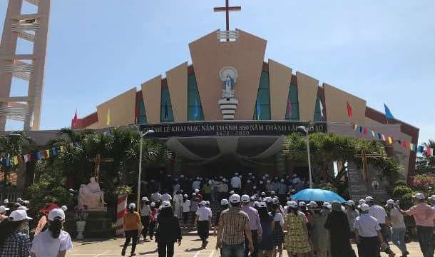 Vietnam diocese marks 350th anniversary of bishop’s arrival