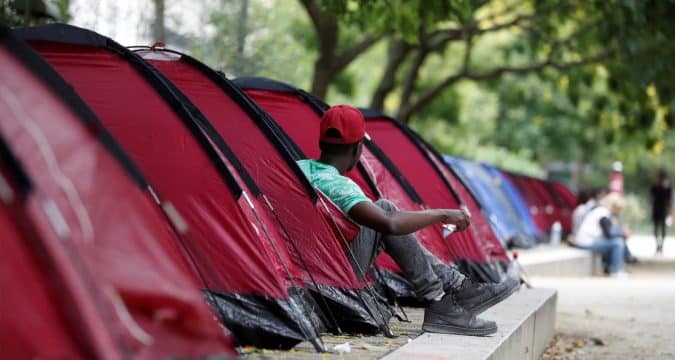 World cannot remain indifferent to migration crisis pope says