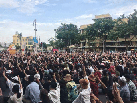 Young Thais speak out for democracy