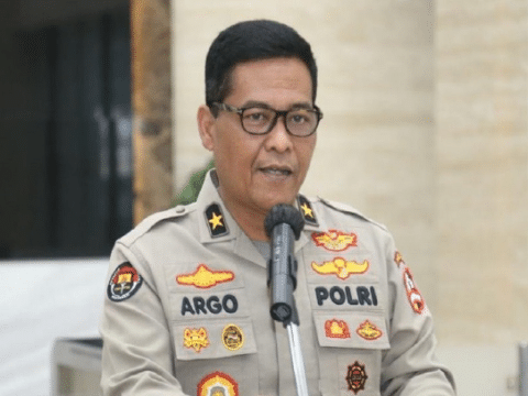 Indonesian police face backlash for attacking journalists