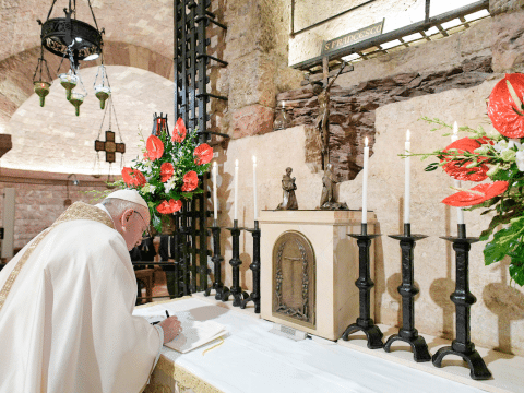 Acclaim for encyclical’s call to uphold human dignity