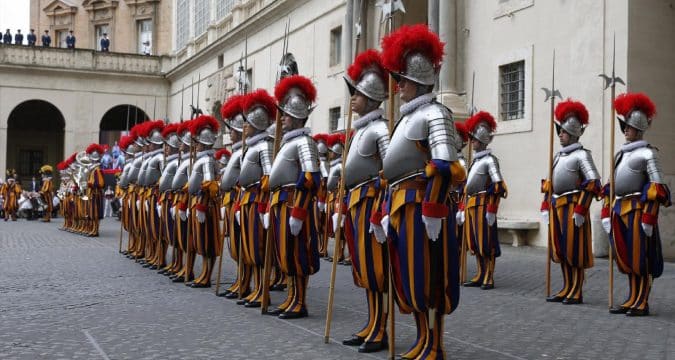 Swiss Guards are among new cases of Covid-19 at the Vatican
