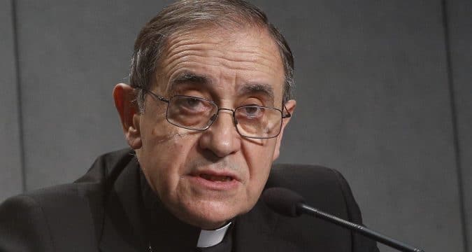 Vatican approval necessary for diocesan religious congregations pope says