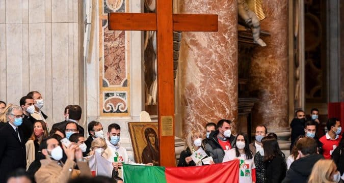 Make God’s dreams come true pope tells young people