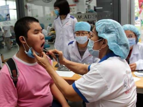 Free health care on World Day of the Poor in southern Vietnam