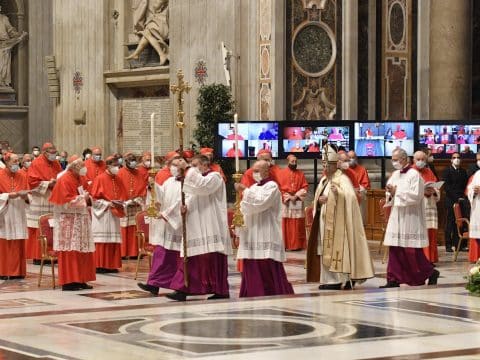 Pope hands red hat to 13 at consistory