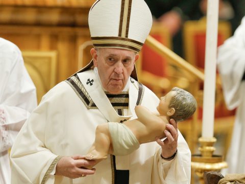 Pope to celebrate Midnight Mass earlier due to Covid-19 curfew