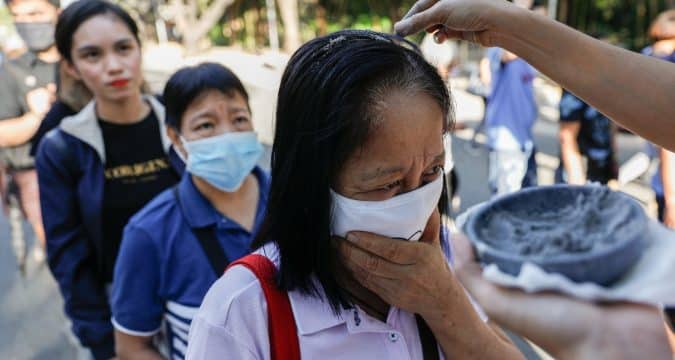 Sprinkle ashes on heads for Ash Wednesday Vatican says