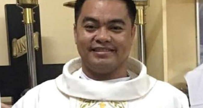 Priest gunned down in Philippines