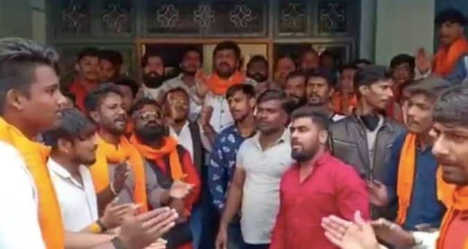 Hindu extremists attack Catholic media centre