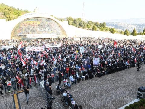 Lebanon teeters as thousands rally to support cardinal