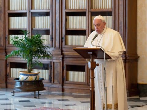 Pope denounces Mafia’s exploitation of pandemic