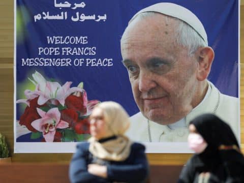 Pope says he cannot disappoint Iraqis, asks prayers for trip