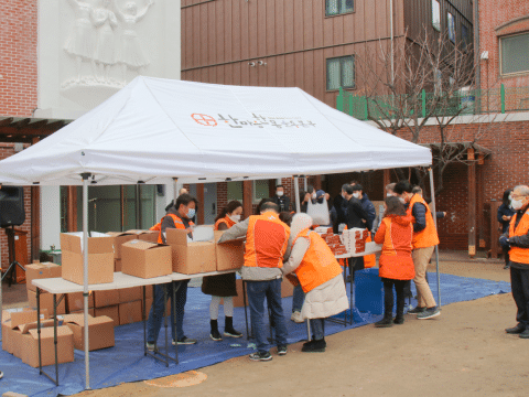 Korea’s Catholics raise money for poor during Lent