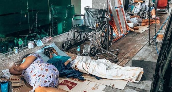 Outrage at hospital bed shortage in Philippines