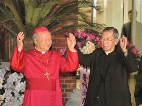 Retired archbishop of Seoul dies at 90