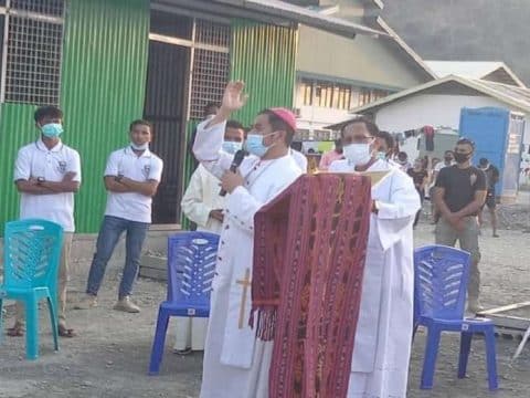 Salesians build shelter for Timor-Leste flood victims