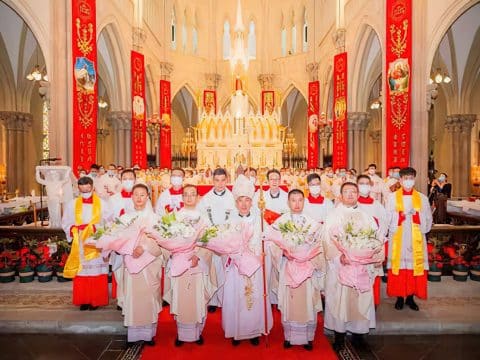 Four ordained priests for Shanghai