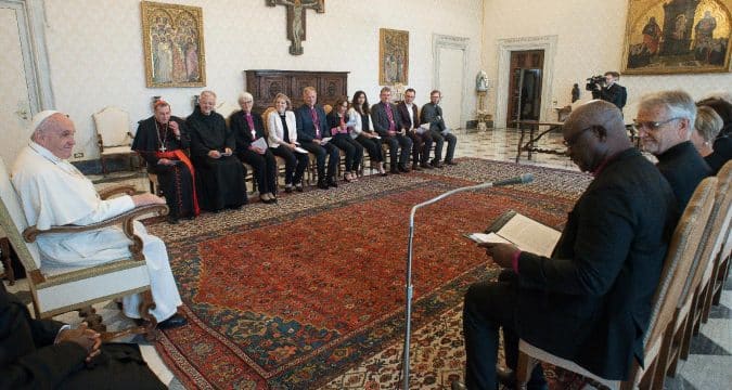 Christians must seek unity, pope tells Lutheran delegation