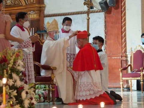 New archbishop of Manila receives red hat and ring