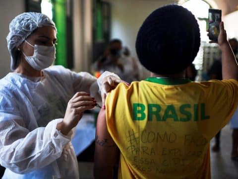 Brazil’s bishops urge investigation into Covid-19 vaccine purchases