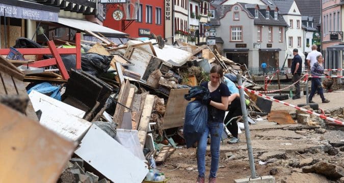 German Churches provide aid as flooding death toll climbs