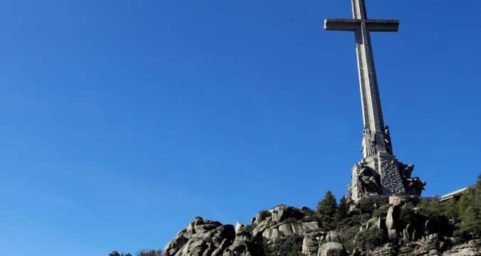 Spanish Benedictines vow to stay at civil war site